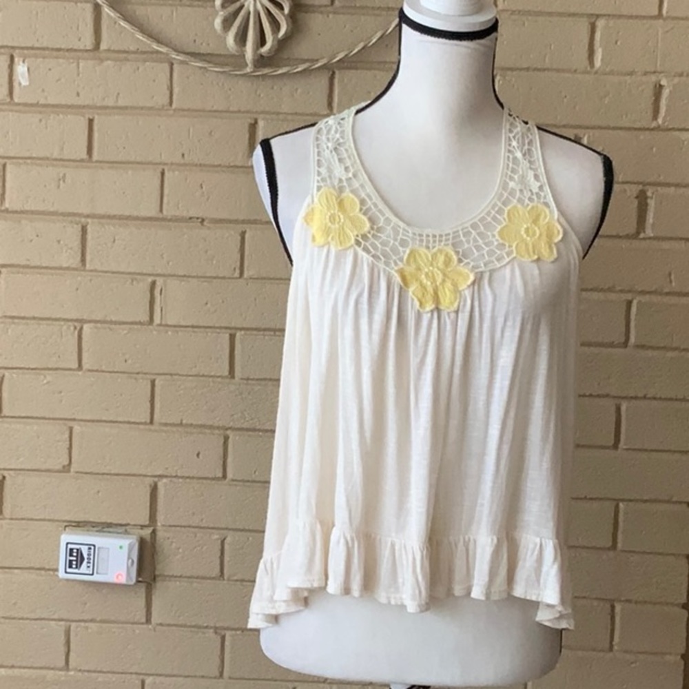 E & M  halter style, hi / low hem 100% rayon